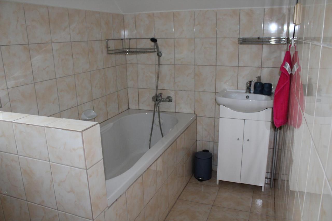 Apartman Rapotin, Jesenicka 296, 3Km Od Termalniho Parku Velke Losiny Exterior photo